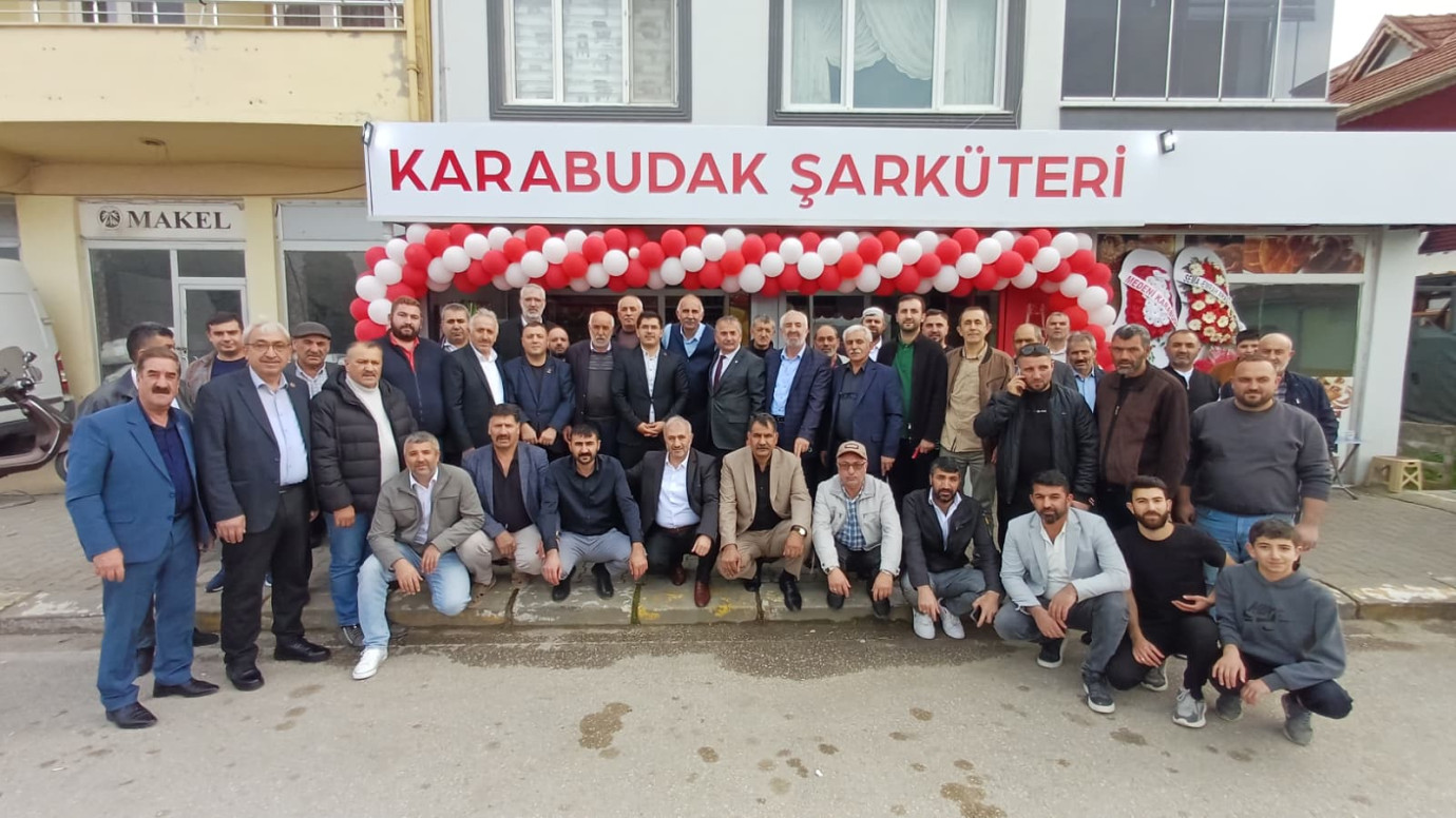 Karabudak Şarküteri Arifiye’de açıldı; Başkan Karakullukçu’dan mesaj