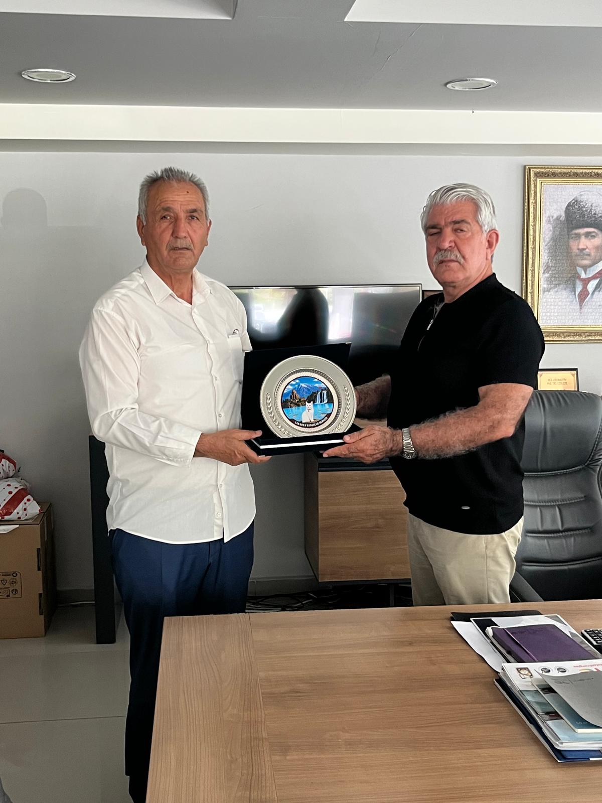 Sakarya'nın otomotiv sektöründeki öncü ismi Fikret Bülbül'e anlamlı ziyaret