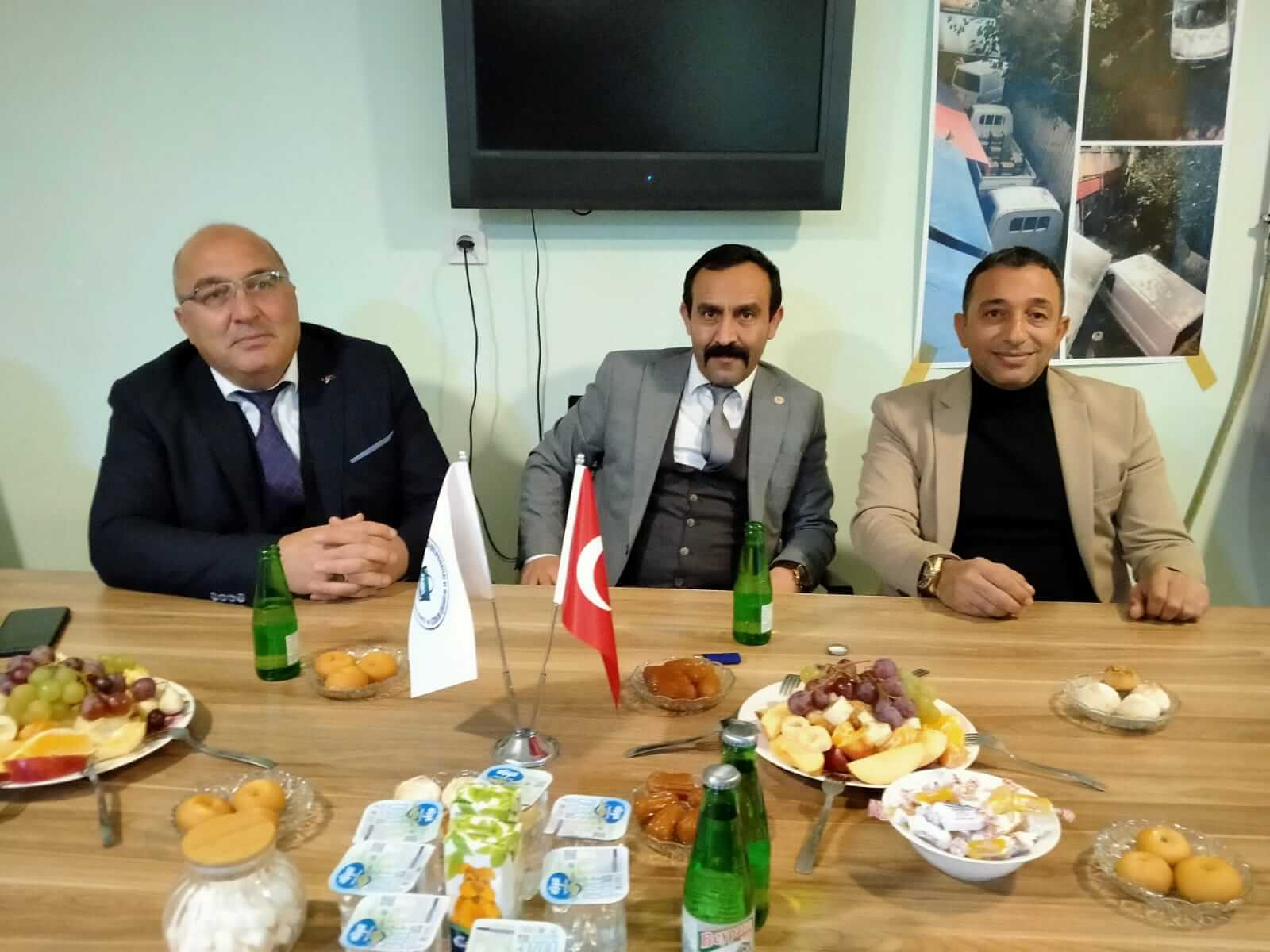 Başkan Demir’e Destekler Büyüyor