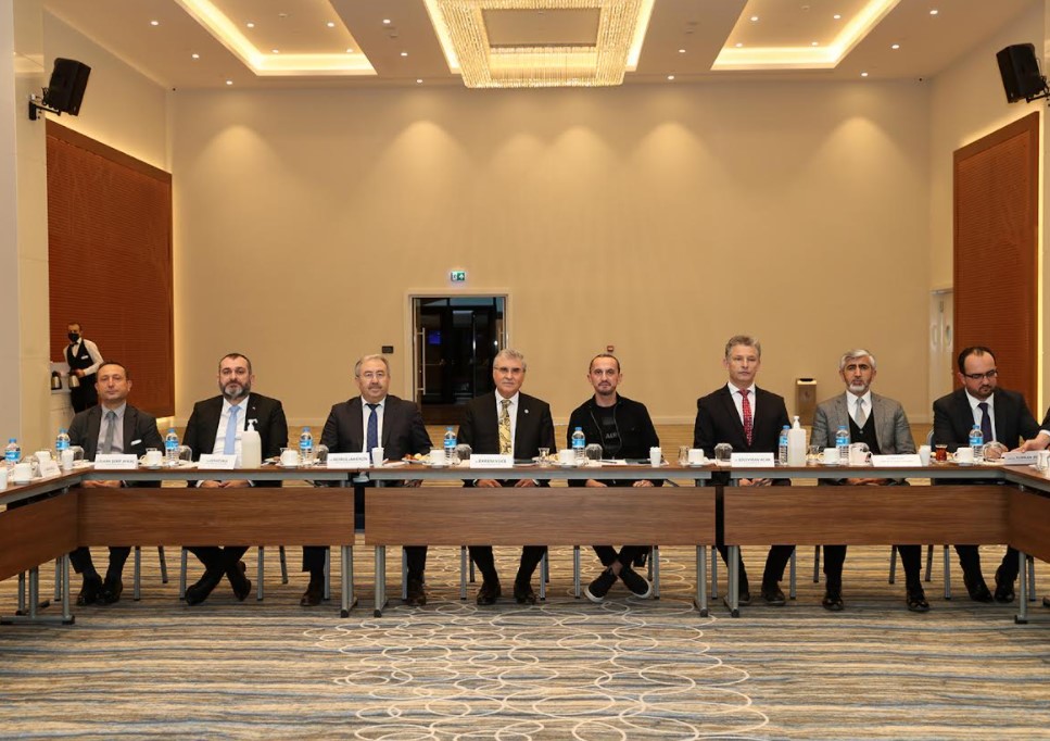 ''Başkan Yüce’ye şehir otelcilerinden yılın spor turizmi ödülü''