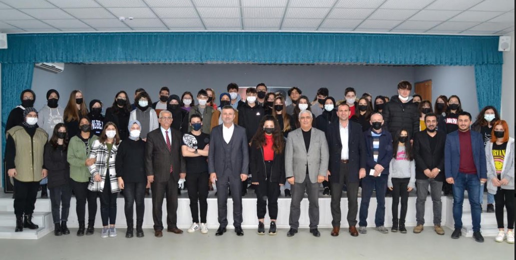 ''Başkan Özen Gençlik Buluşmalarına Devam Ediyor''