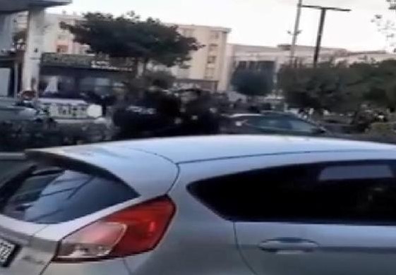 'Esenyurt'ta kardeşlerin silahlı kavgası kamerada'