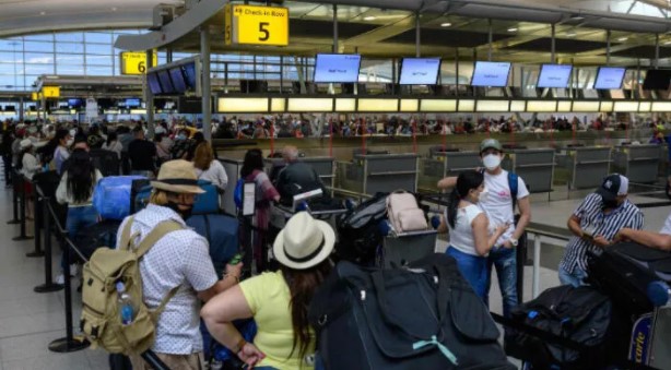 ''ABD’de 3 hava yolu şirketi uçuşları iptal etti''