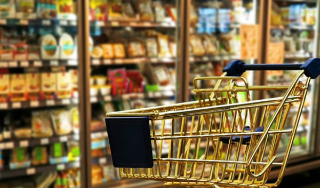 Zincir marketlere plastik poşetlerin yanında kağıt, bez çanta ve file bulundurma zorunluluğu getirildi