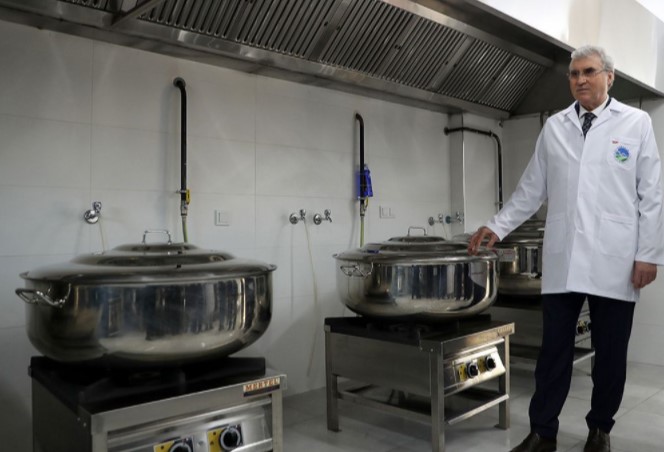 Büyükşehir'in kazanları ihtiyaç sahipleri için kaynamaya başladı