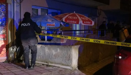 Yalnız yaşayan kişi silahla öldürüldü