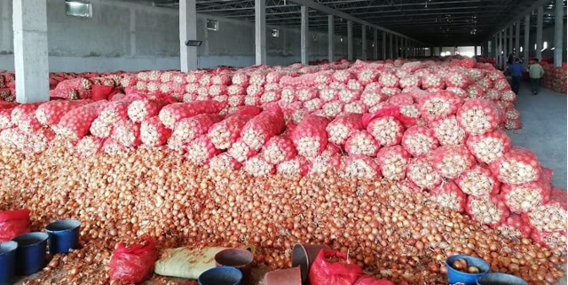 Fırsatçılar Yine Sahnede