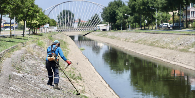 Çark Deresi Çevresinde Bayram Temizliği