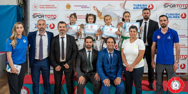 Minik Judocular Kürsüyü Boş Bırakmadı