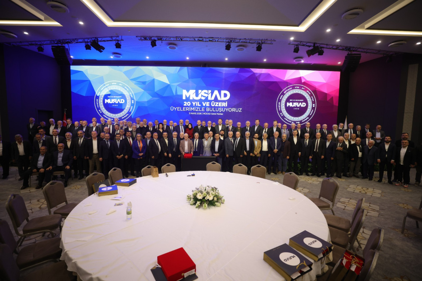 Sakaryalı iş insanlarına MÜSİAD’da vefa plaketi